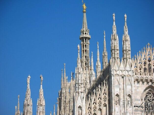 كنيسة العائلة المقدسة Sagrada Familia