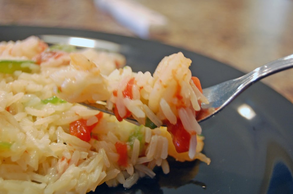 shrimp and rice done fork 1024x680 min - أومامي الطعم اللذيذ Umami